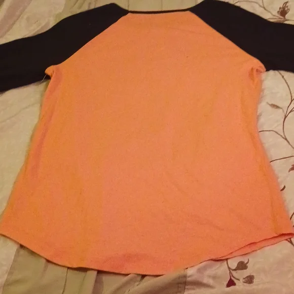 Girls Disney Hocus Pocus Shirt - Picture 5 of 5